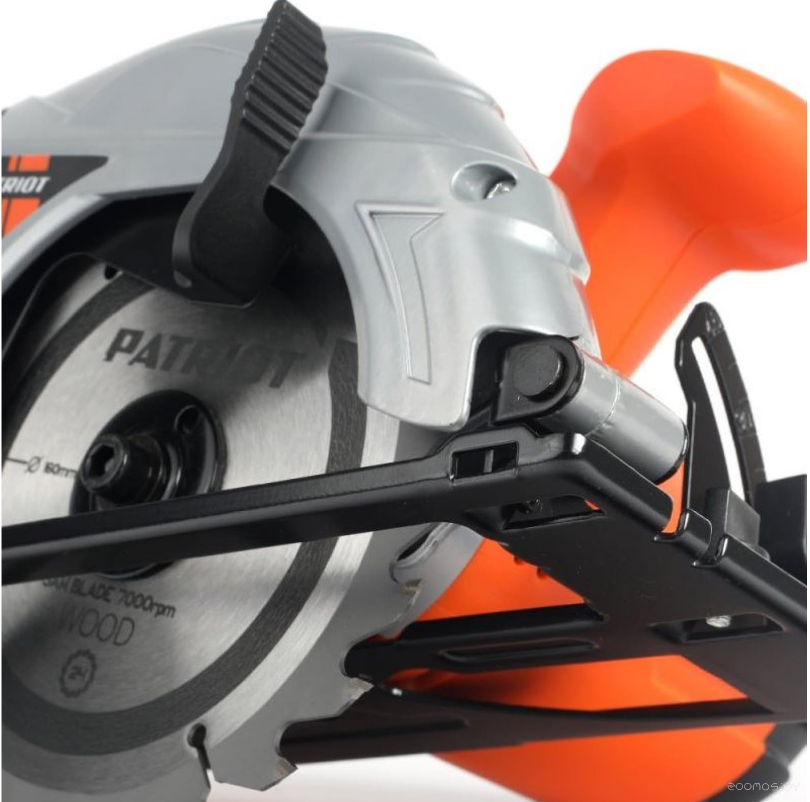 �������� ���� Patriot CS 162 �  �������� ������� �������